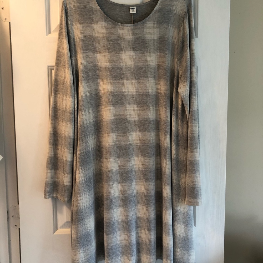 Old Navy gray plaid knee length swing dress
